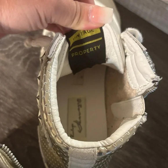 Vintage Havana Silver and White Star-Studded Sneakers - Picture 4 of 6